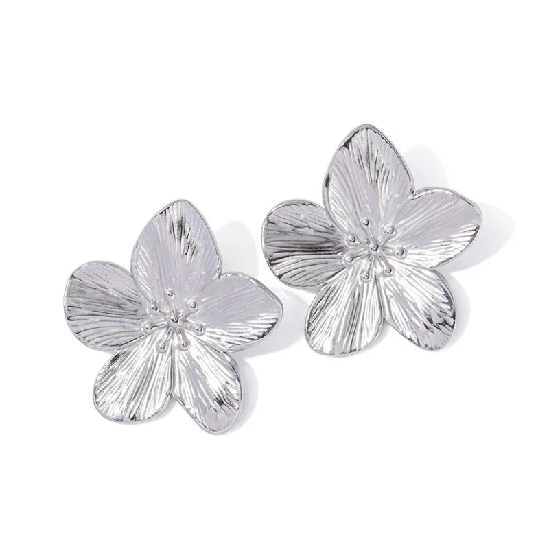 Silver Vintage Flower Stud Earrings